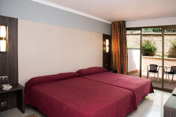 Hotel San Carlos (Roses)
